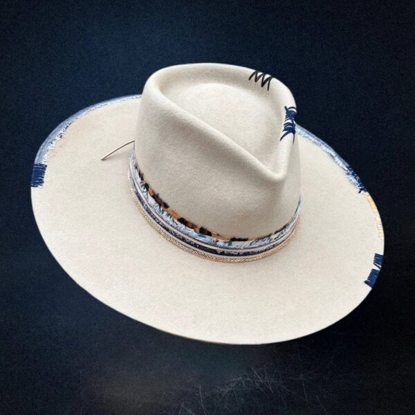 ORACOX Beige Fur Felt Fedora - City Slicker with Blue Patchwork Band & Feather - Image 2