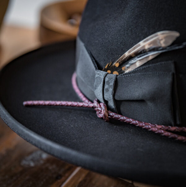 ORACOX Modern Black Felt Fedora - Image 3